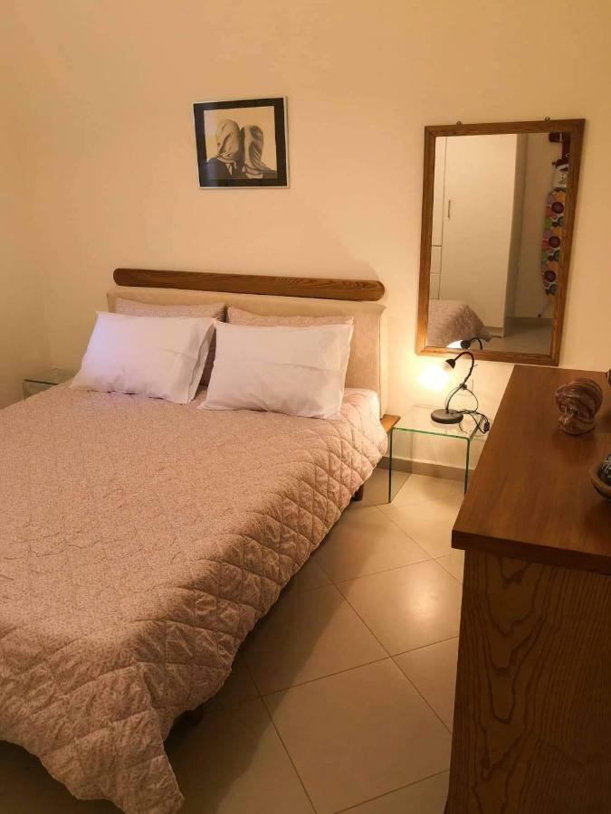 Menta Apartment Nea Iraklitsa Esterno foto