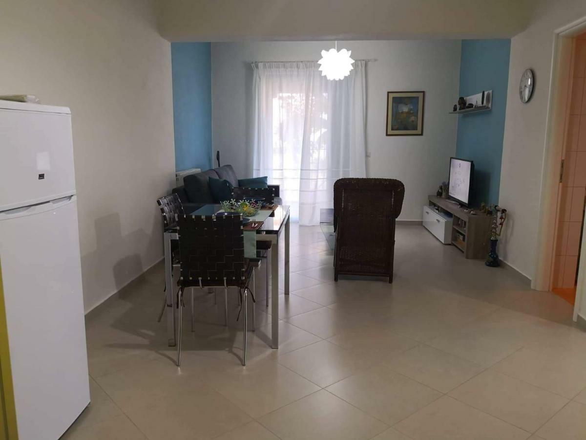 Menta Apartment Nea Iraklitsa Esterno foto