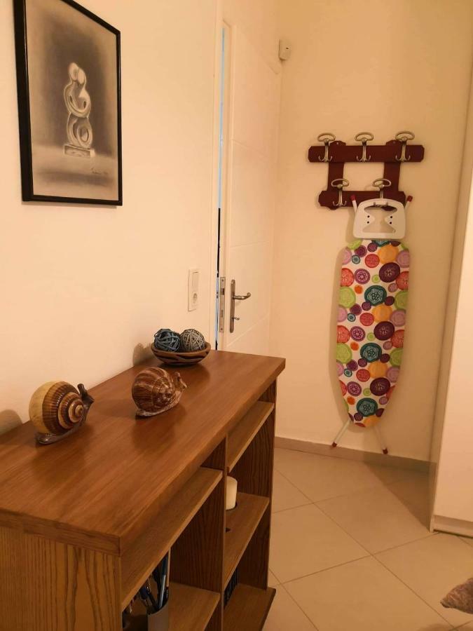 Menta Apartment Nea Iraklitsa Esterno foto