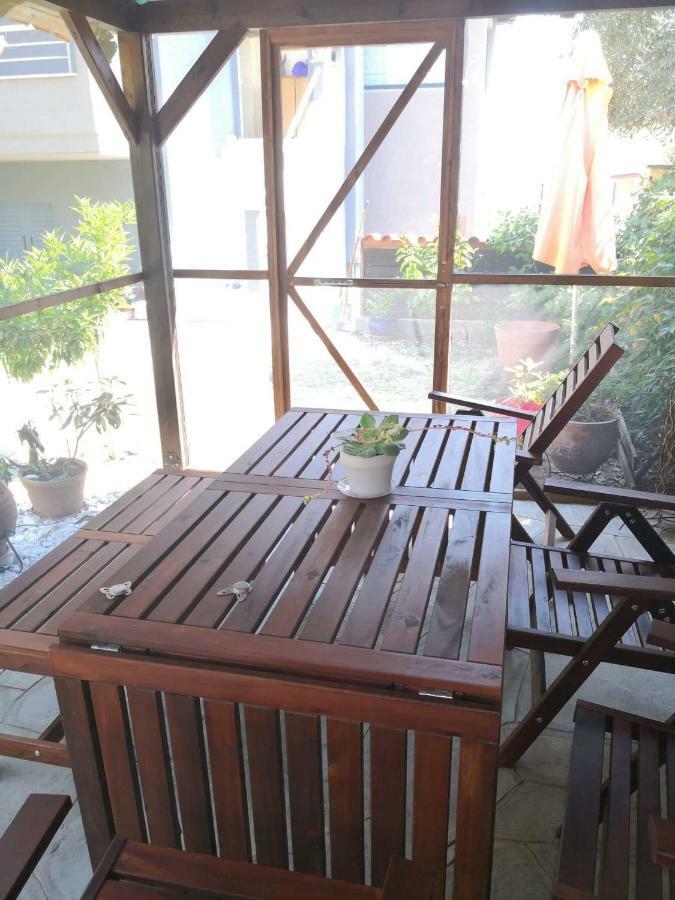Menta Apartment Nea Iraklitsa Esterno foto